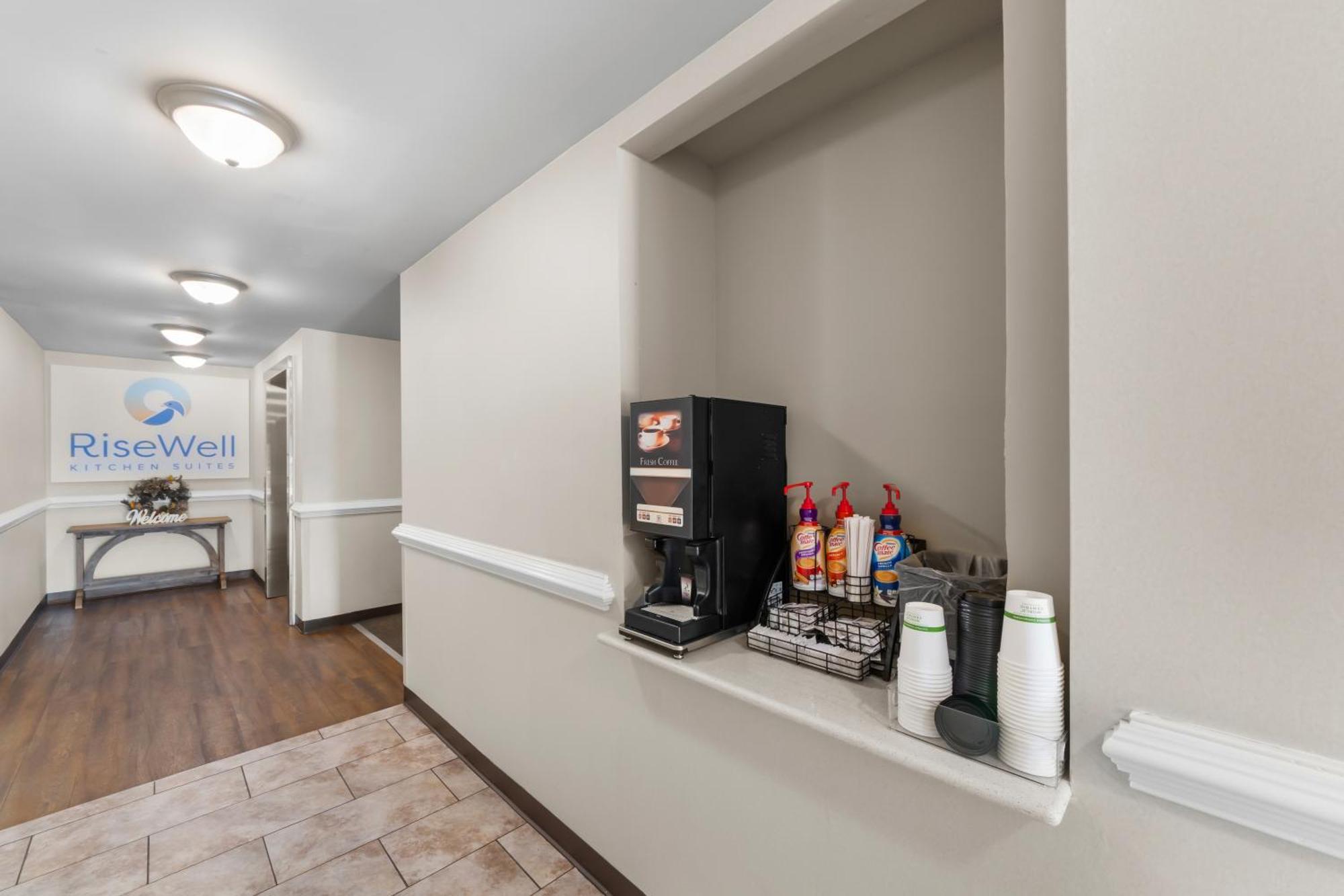 Hotel Risewell Kitchen Suites Pleasanton