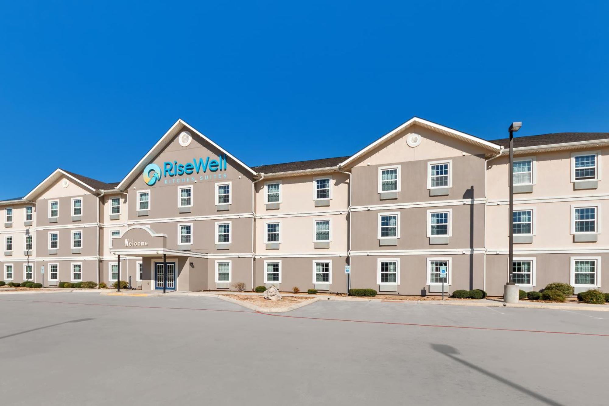 Risewell Kitchen Suites Pleasanton 3*